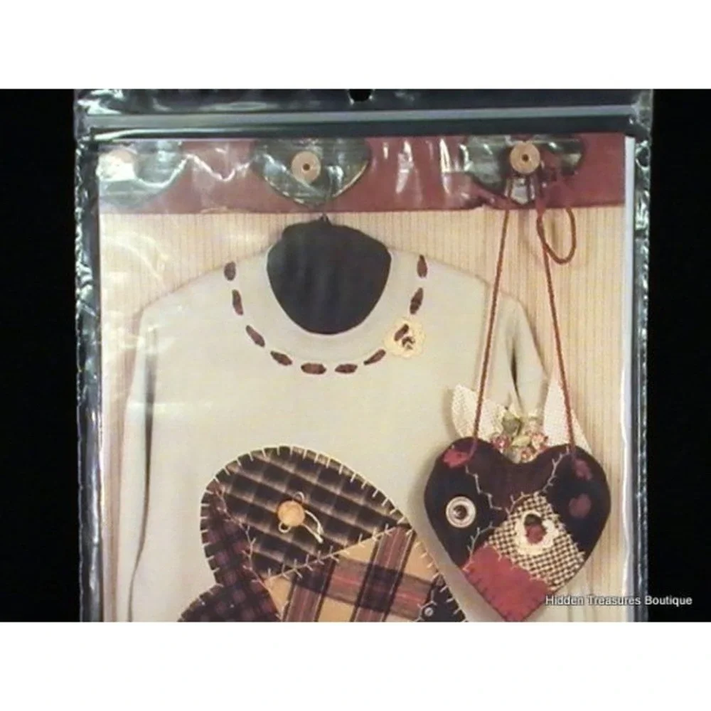 Caught Up In Stitches (Heart Warmers) Applique Patchwork Pattern KS-220‎